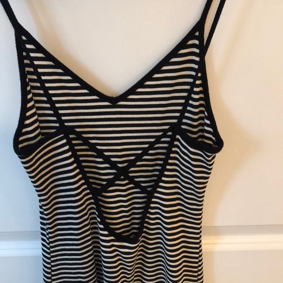 A summer stripped dress ! - Picture 3 of 3